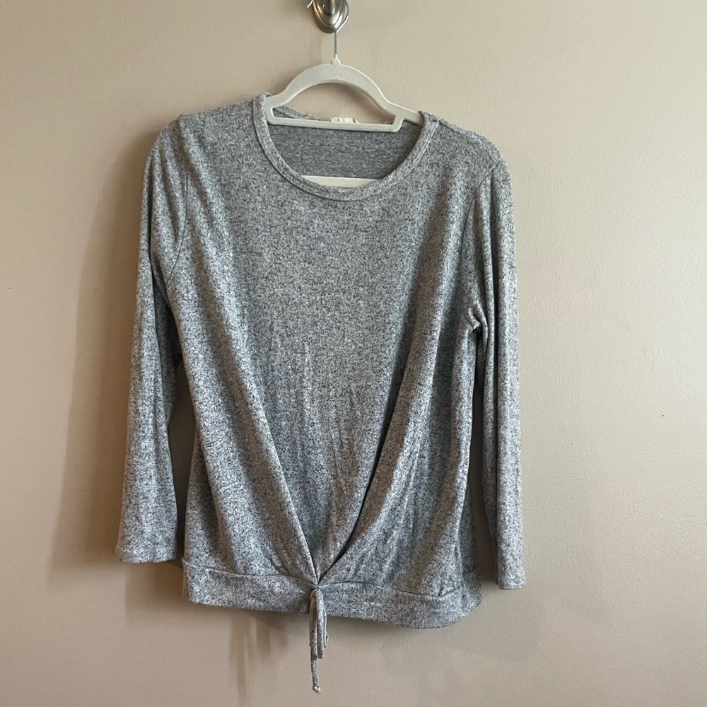 ‎Olivia Rae Sleepwear gray lounge shirt